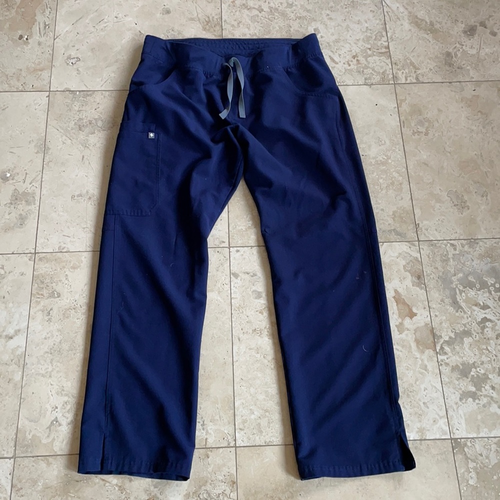 Figs, Kade navy blue cargo pants size L